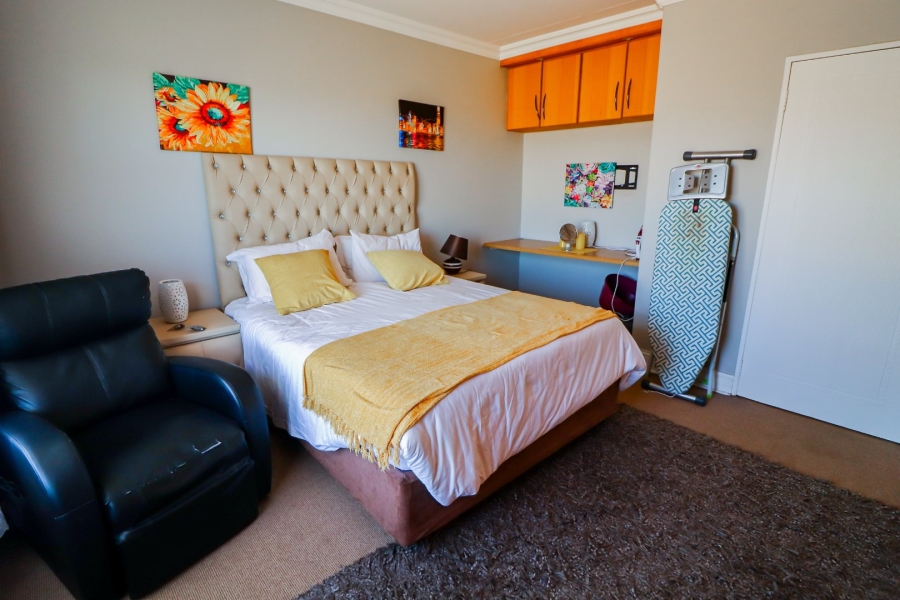 4 Bedroom Property for Sale in Heuwelsig Free State